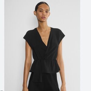 New With Tags Aritzia Chronical Black Top Size XXS